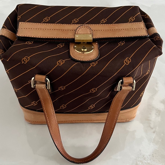 Gucci Bag Gucci GG Bag Gucci Vanity Trunk Gucci Cosmetic Bag Gucci Bag. - Picture 15 of 17